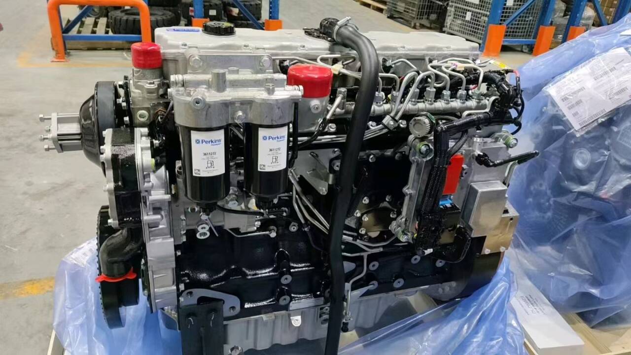 Zdaj na zalogi: motor Perkins C7.1 129KW