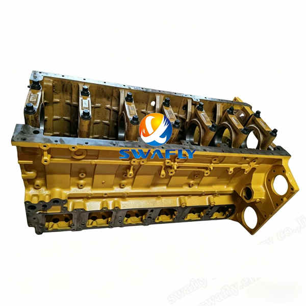 Dolgi blok motorja Komatsu 6D140-2